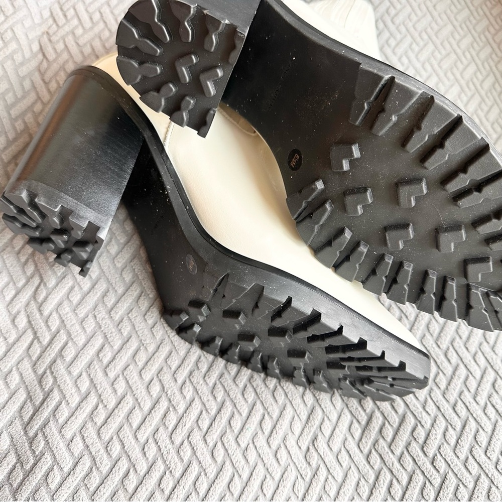 Vince Camuto White Western Ankle Boots with Black Heel - Picture 11 of 11